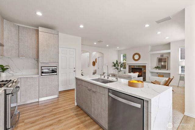 24109 SE 22nd Street, Sammamish, WA 98075