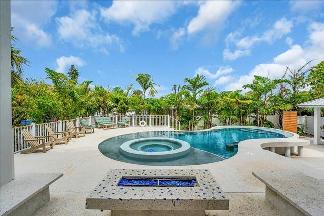 149 MCKINLEY DRIVE, Sarasota, FL 34236