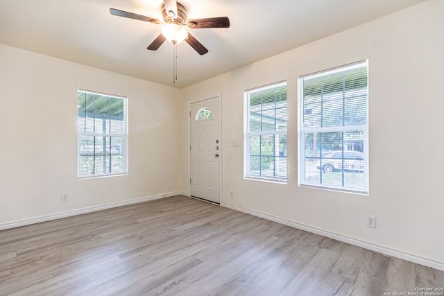 1907 Barney, San Antonio, TX 78237