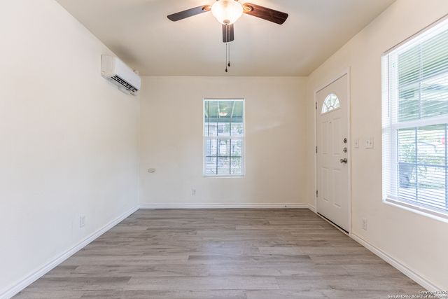 1907 Barney, San Antonio, TX 78237