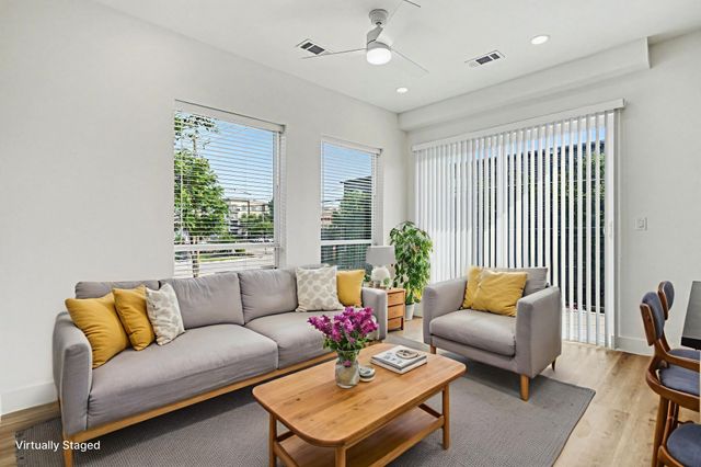2217 N Fitzhugh Avenue 203, Dallas, TX 75204
