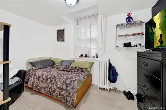 1972 Lafontaine Ave 1972, Bronx, NY 10457