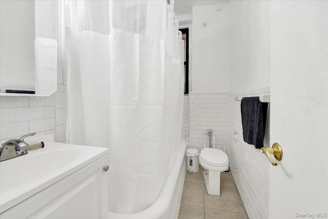 1972 Lafontaine Ave 1972, Bronx, NY 10457