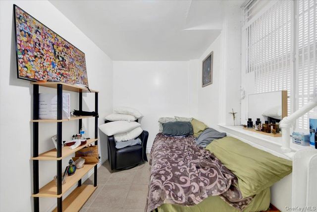 1972 Lafontaine Ave 1972, Bronx, NY 10457
