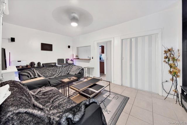 1972 Lafontaine Ave 1972, Bronx, NY 10457