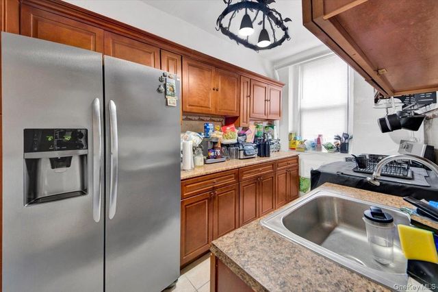1972 Lafontaine Ave 1972, Bronx, NY 10457