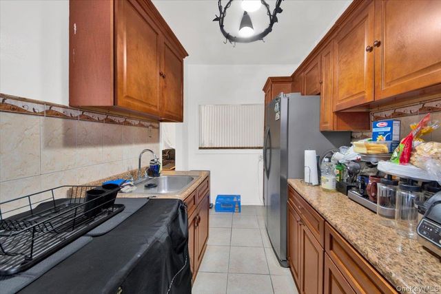 1972 Lafontaine Ave 1972, Bronx, NY 10457