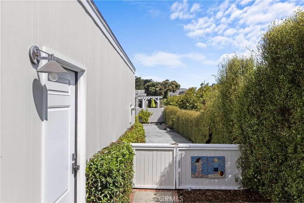 Image 36 of property listing at 3080 Studio Drive, Cayucos, CA 93430