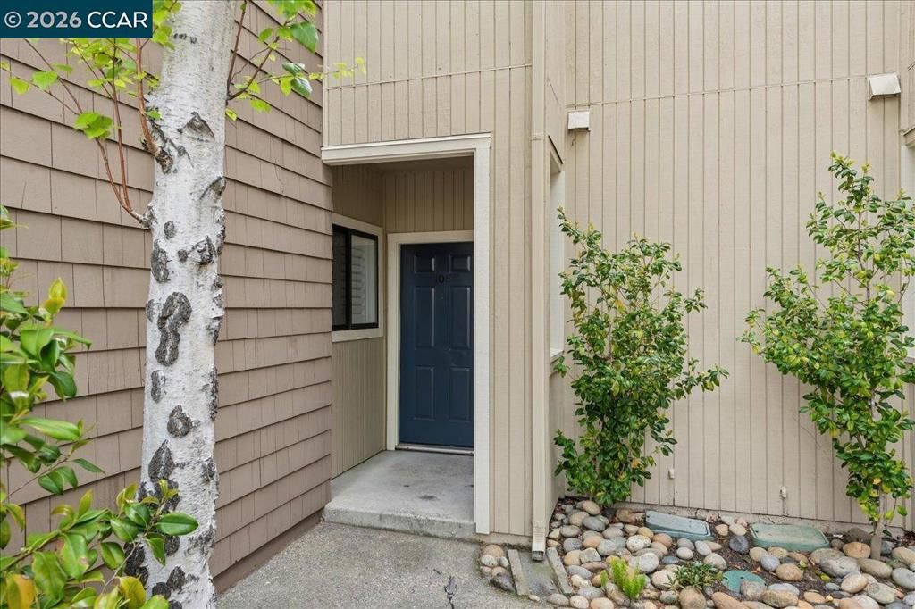 Image 2 of property listing at 106 Copper Ridge Rd, San Ramon, CA 94582