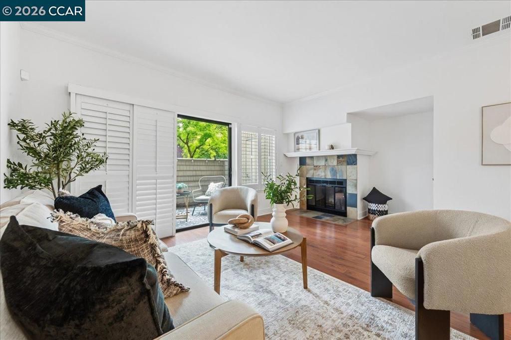 Image 3 of property listing at 106 Copper Ridge Rd, San Ramon, CA 94582