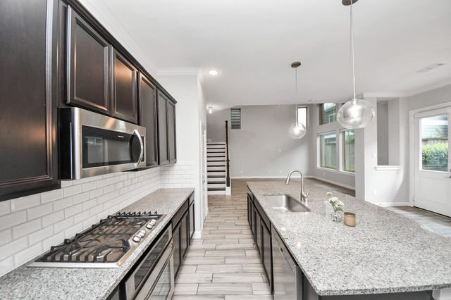 8913 Aventino Way, Houston, TX 77080