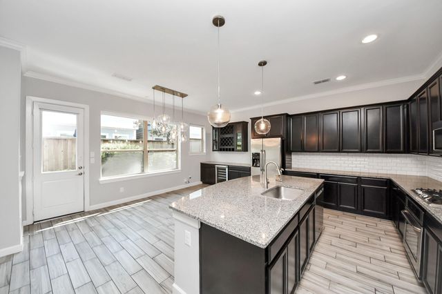 8913 Aventino Way, Houston, TX 77080