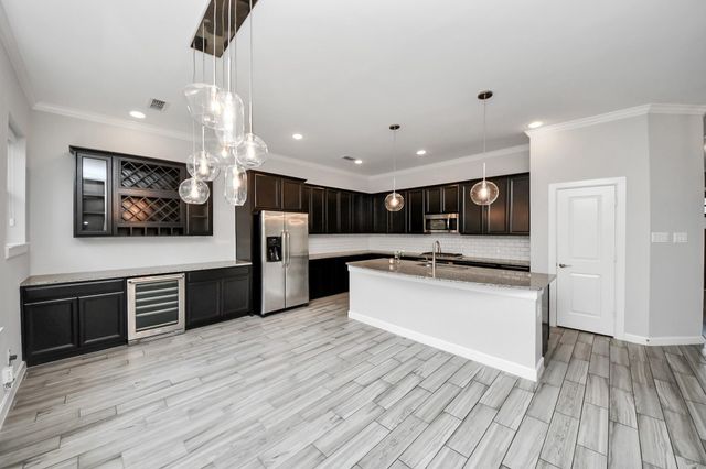 8913 Aventino Way, Houston, TX 77080