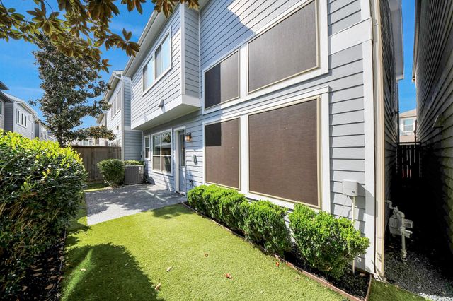 8913 Aventino Way, Houston, TX 77080