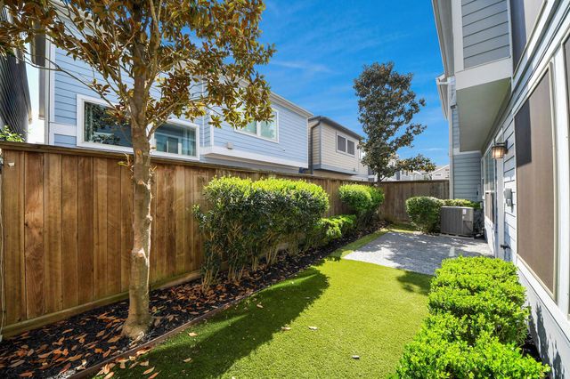 8913 Aventino Way, Houston, TX 77080