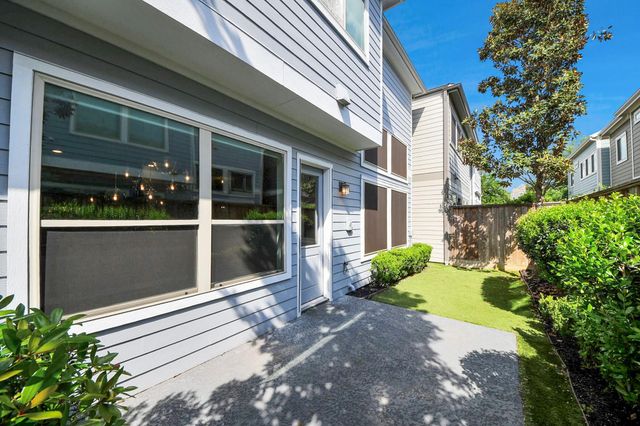 8913 Aventino Way, Houston, TX 77080