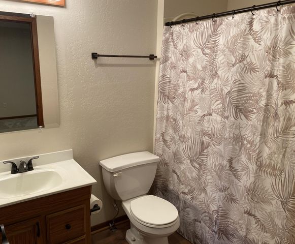 220 S 2nd Street, Bird Island, MN 55310