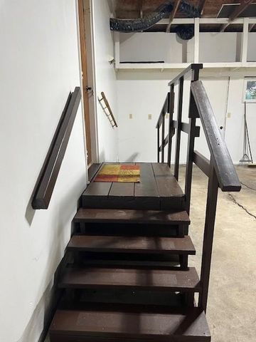 220 S 2nd Street, Bird Island, MN 55310