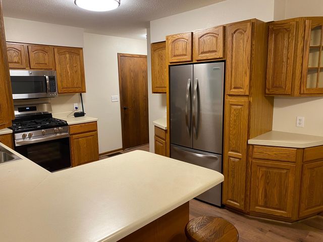 220 S 2nd Street, Bird Island, MN 55310