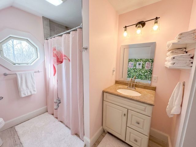215A Sohier St, Cohasset, MA 02025