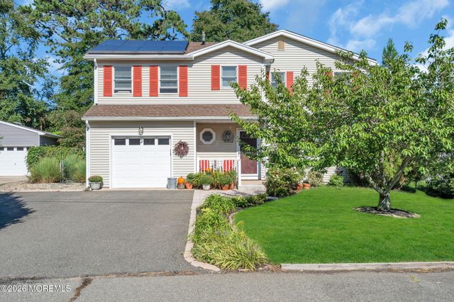23 Dolphin Way, Waretown, NJ 08758