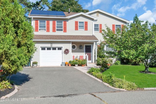 23 Dolphin Way, Waretown, NJ 08758