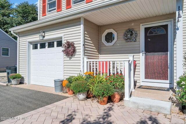 23 Dolphin Way, Waretown, NJ 08758