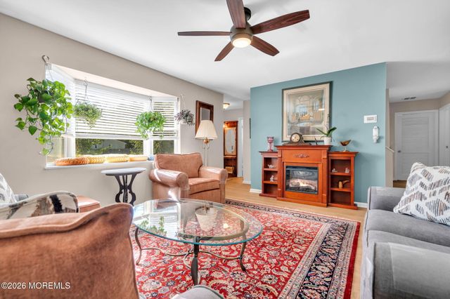 23 Dolphin Way, Waretown, NJ 08758