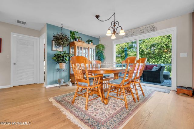 23 Dolphin Way, Waretown, NJ 08758