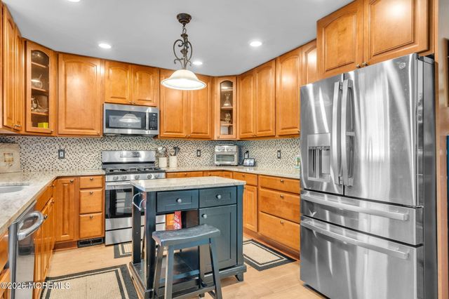 23 Dolphin Way, Waretown, NJ 08758