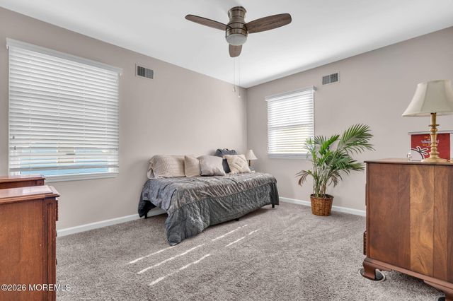 23 Dolphin Way, Waretown, NJ 08758
