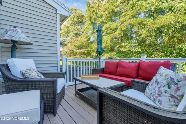 23 Dolphin Way, Waretown, NJ 08758