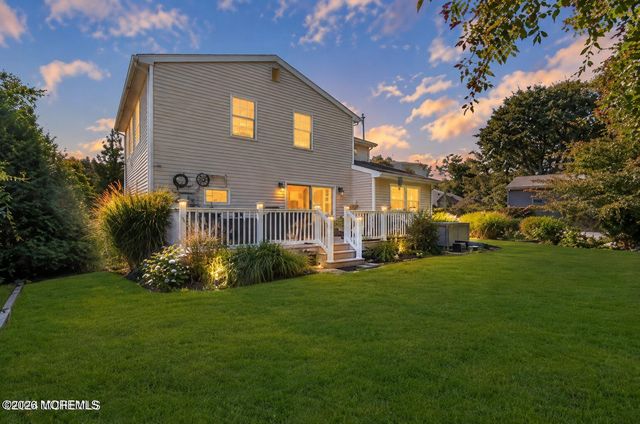 23 Dolphin Way, Waretown, NJ 08758