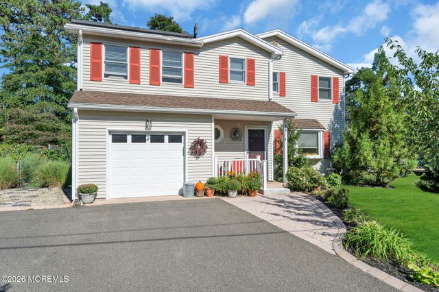 23 Dolphin Way, Waretown, NJ 08758