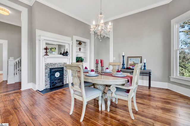 522 S Harper Street, Laurens, SC 29360