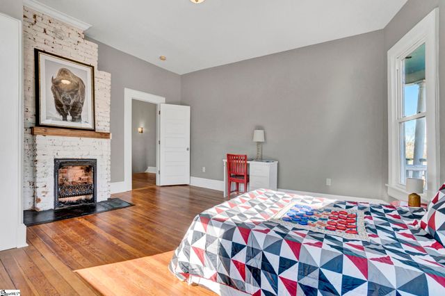 522 S Harper Street, Laurens, SC 29360