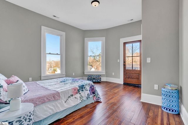 522 S Harper Street, Laurens, SC 29360