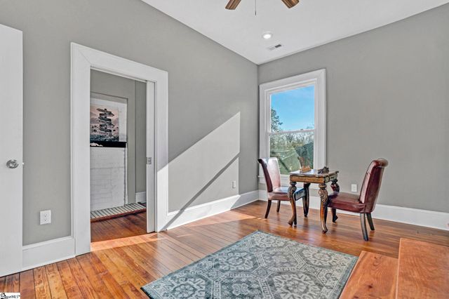 522 S Harper Street, Laurens, SC 29360