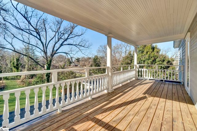 522 S Harper Street, Laurens, SC 29360