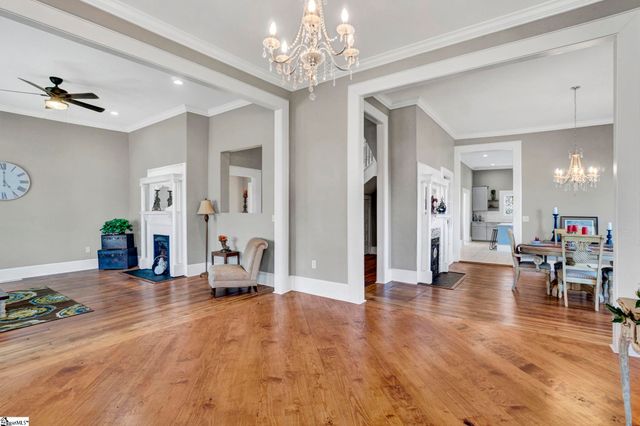 522 S Harper Street, Laurens, SC 29360