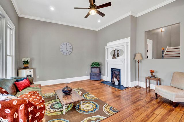 522 S Harper Street, Laurens, SC 29360