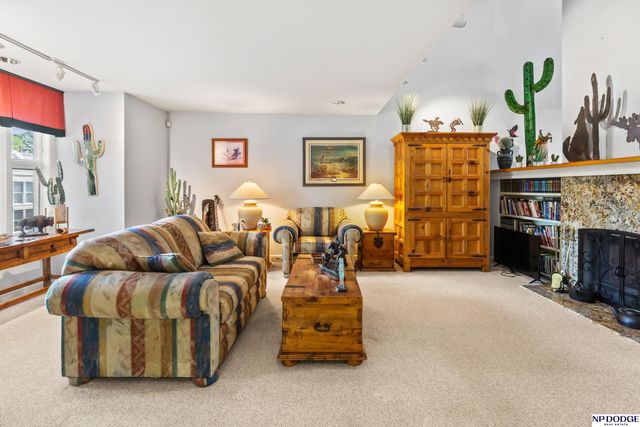 3621 Leavenworth Court, Omaha, NE 68105