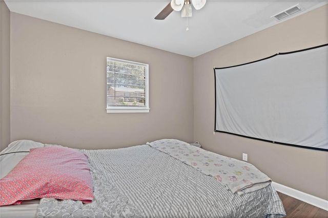 516 Woodlore Drive, Chickasaw, AL 36611