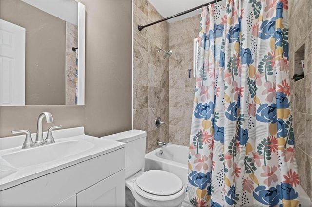 516 Woodlore Drive, Chickasaw, AL 36611