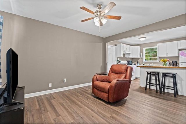 516 Woodlore Drive, Chickasaw, AL 36611