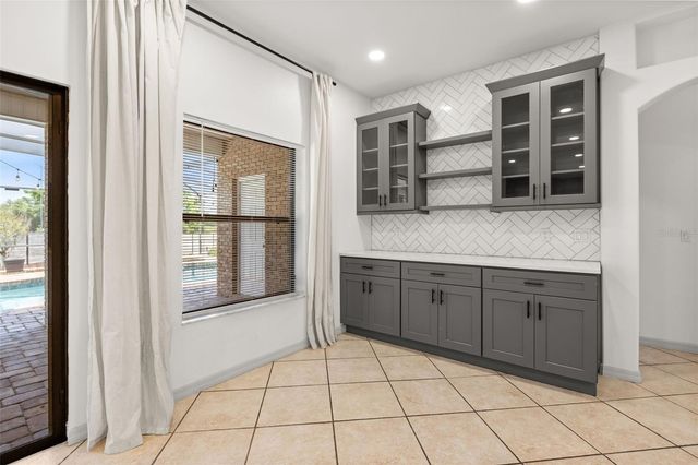 660 MOSS POINT COVE COURT, Debary, FL 32713