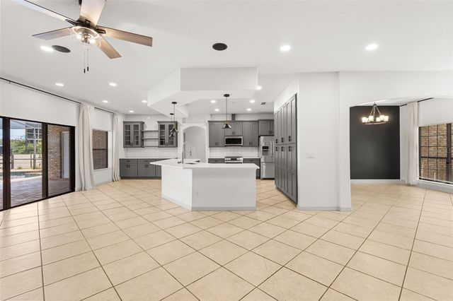 660 MOSS POINT COVE COURT, Debary, FL 32713