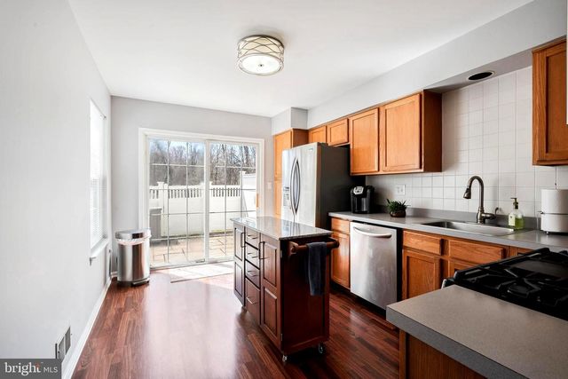 23 VOORHEES CT, Pennington, NJ 08534