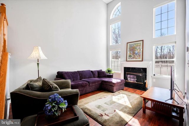 23 VOORHEES CT, Pennington, NJ 08534