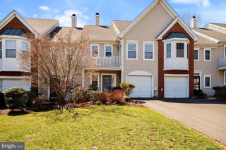 23 VOORHEES CT, Pennington, NJ 08534